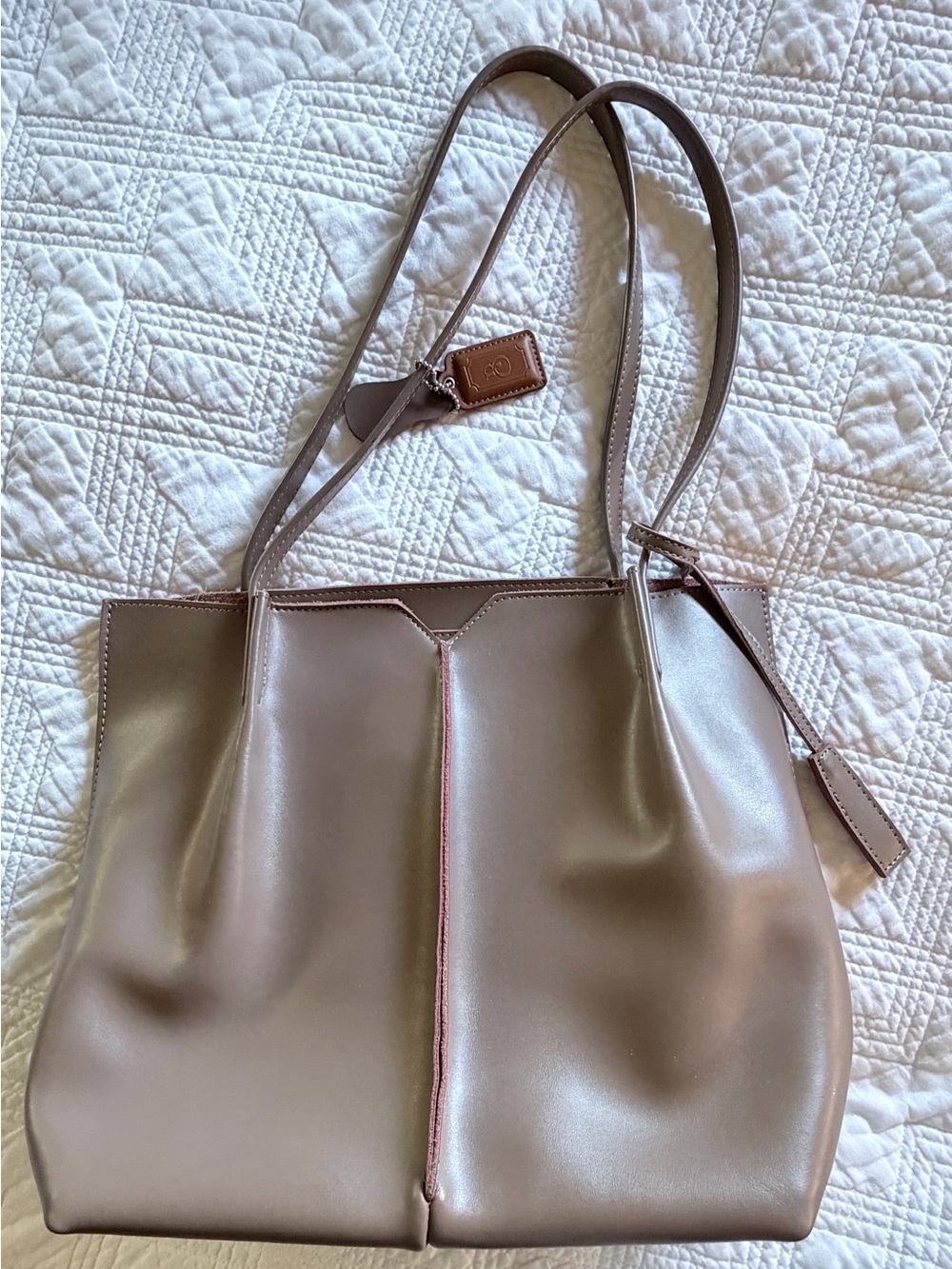 Maison de Beaute Marseille Montpellier Folds Tote Taupe